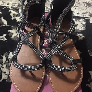 NIB black embellished sandals